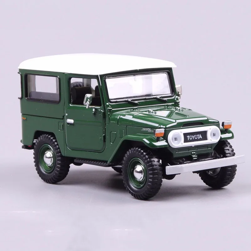 

Green 1/24 Scale Diecast Alloy Car Model Toys Toyota FJ40 SUV Truck Model With Openable Doors Model For Children Gifts Collec