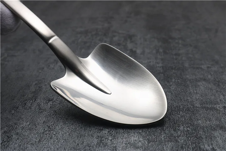 304 stainless steel shovel spoon Dessert Tea Spoon For Picnic Kitchen Accessories retro cute shovel spoon 18.5cm