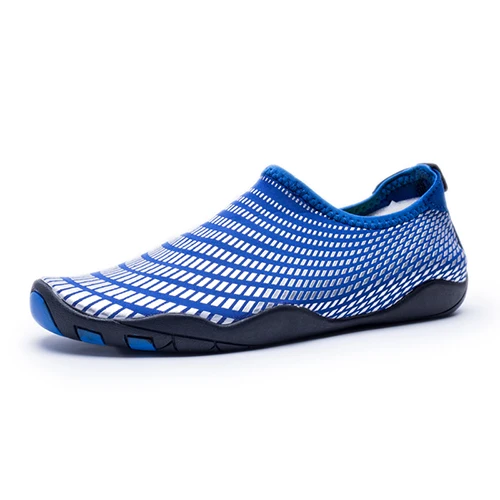 Босоножки mvvt плюс Размеры летняя водонепроницаемая обувь мягкие Спорт на открытом воздухе Быстросохнущий Аква Мужская обувь шлепанцы для Плавания - Цвет: Black blue