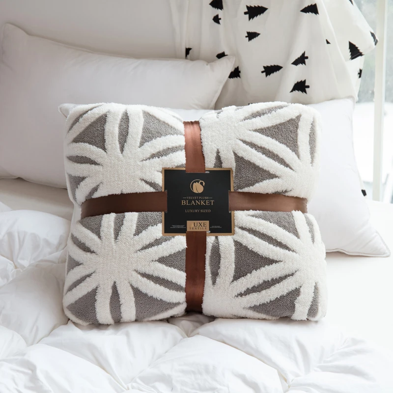 SHYEJA الفانيلا بطانية ثرو من الصوف أفخم لينة الدافئة الصلبة مانتا Cobertor السفر مكتب المنزل صغيرة بطانية ل أريكة سرير الأريكة SHYEJA الفانيلا بطانية ثرو من الصوف أفخم لينة الدافئة الصلبة مانتا Cobertor السفر مكتب المنزل صغيرة بطانية ل أريكة سرير الأريكة