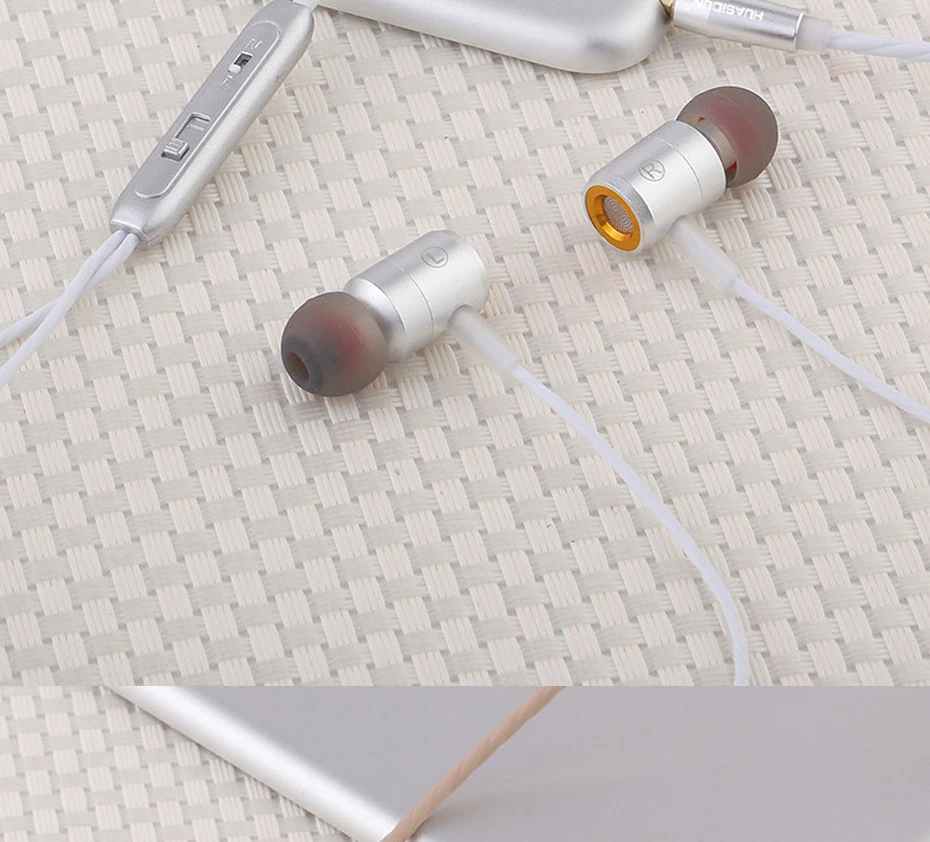 Headset- (17)