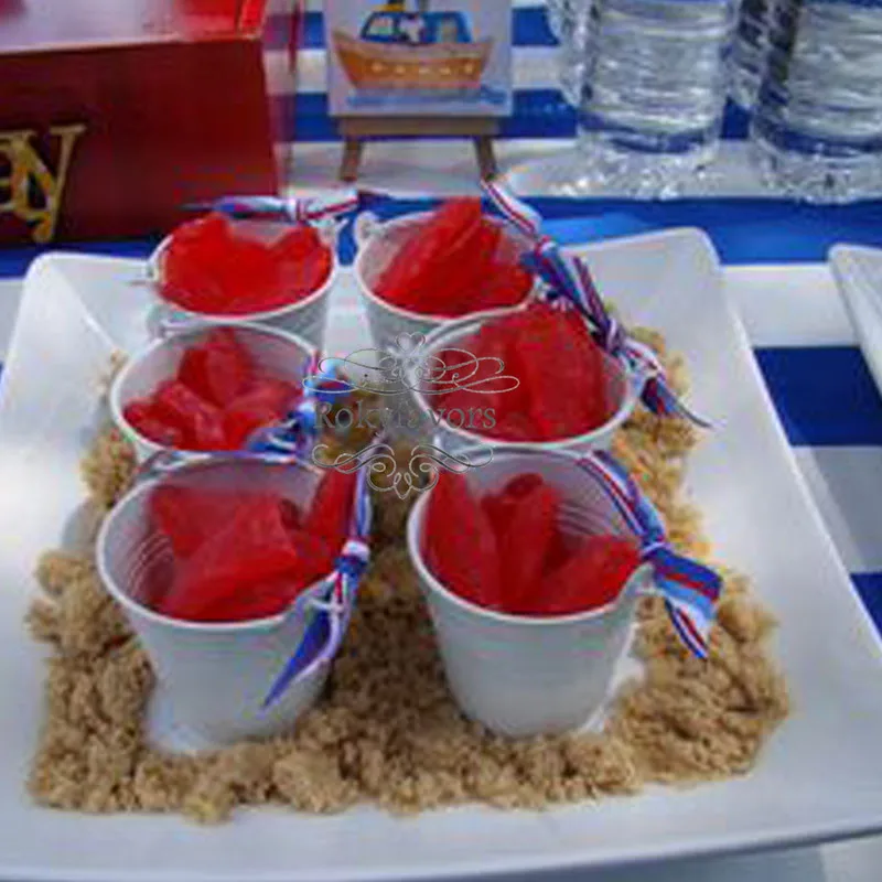 white beach pail