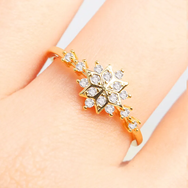 

Luxury Female Small Snowflake Ring Cute Crystal Yellow Gold Filled Finger Ring Simple Promise Wedding Engagement Rings For Women