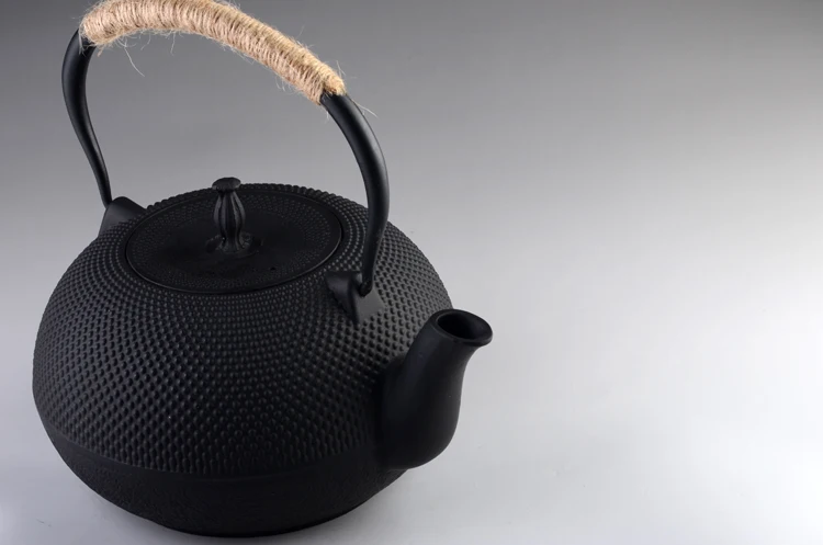 Японский чугунный чайник Набор чайника Tetsubin чайные принадлежности 1800 мл сито из нержавеющей стали кипятить воду кунг-фу Infusers