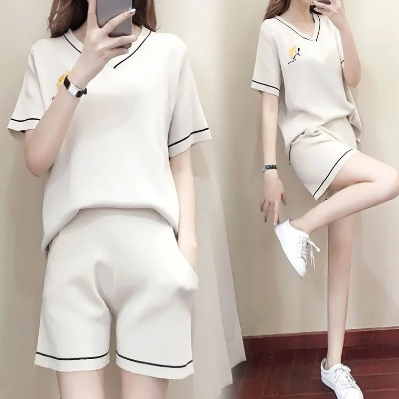 

Aihuyigui casual Suit Female 2019 Summer Short sleeve Thin section Ice silk knit top shirt + shorts pant 2 piece SE206