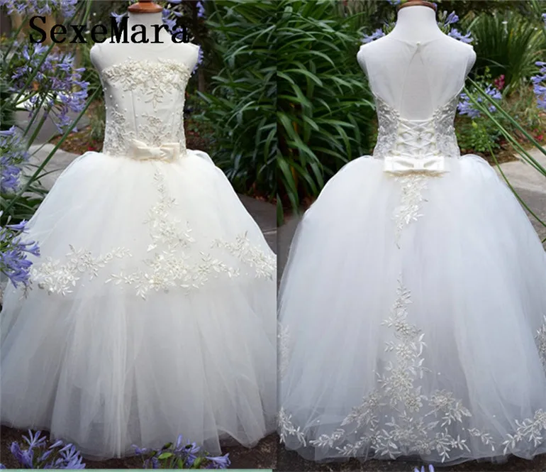 Real Picture Ivory White Lace Pearls Girl Dress for Wedding Lace Up Little Princess Christmas Dress Girls First Communion Dress Real Picture Ivory White Lace Pearls Girl Dress for Wedding Lace Up Little Princess Christmas Dress Girls First Communion Dress