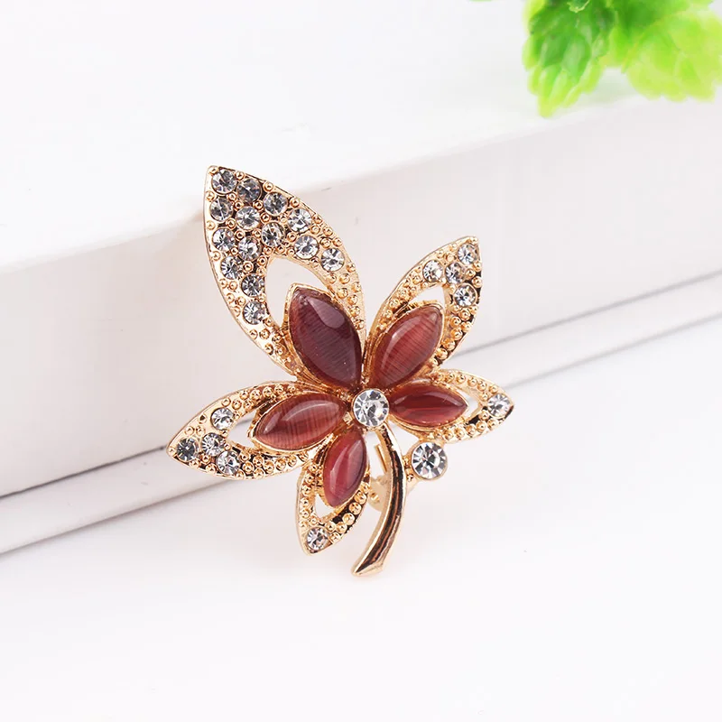 gold brown TODOX брошь из опалового камня, модный красивый изысканный милый Кристалл, инкрустированный кленовый лист, булавки, лаконичный стиль, пальто, платье, подарки - Окраска металла: gold brown