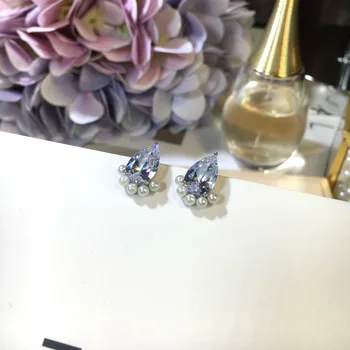 

2018 New Arrival Hot Selling Simple Designer Fashion Women Pearl Stud Earrings Real 925 Sterling Silver Zircon Earrings Stud