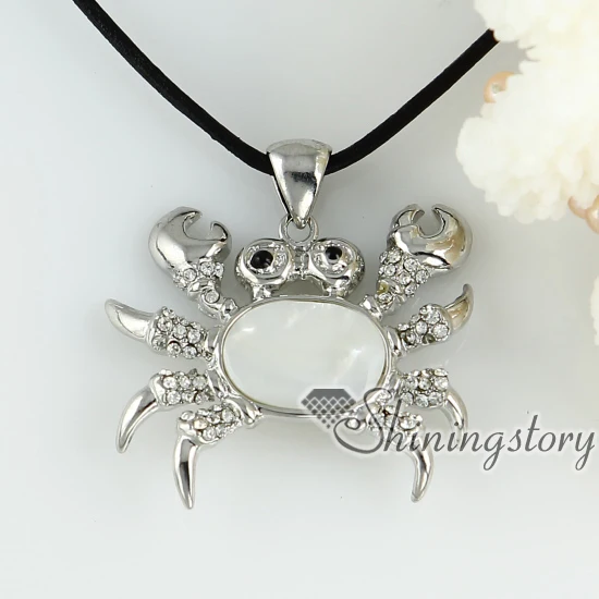 

white pink oyster sea shell pendants rhinestone crab openwork necklaces mop jewellery Ladies fashion necklaces jewelry