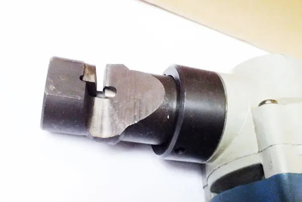 3,2 мм портативные металлические электрические ножницы 620 Вт металлические электрические ударные ножницы для резки 2,5 мм электрические пробивные ножницы из нержавеющей стали