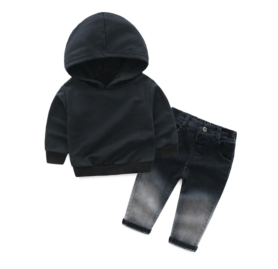 8895813159_457880003