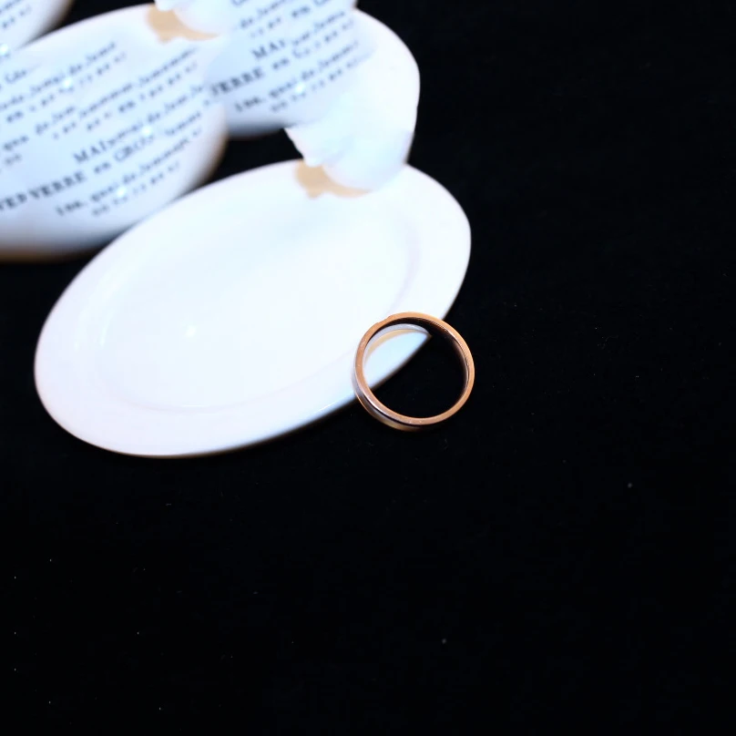 

Seashell Set With Crystal Style Ring Rose Gold Couple Lady Ring Forefinger Tail Ring Titanium Steel Jewelry