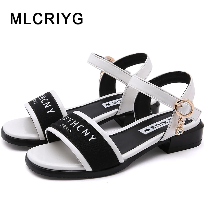 

New 2019 Summer Kids Princess Sandals Baby Girls Patent Leather Beach Sandals Children Rhinestone Sandals Fashion Brand Shoes