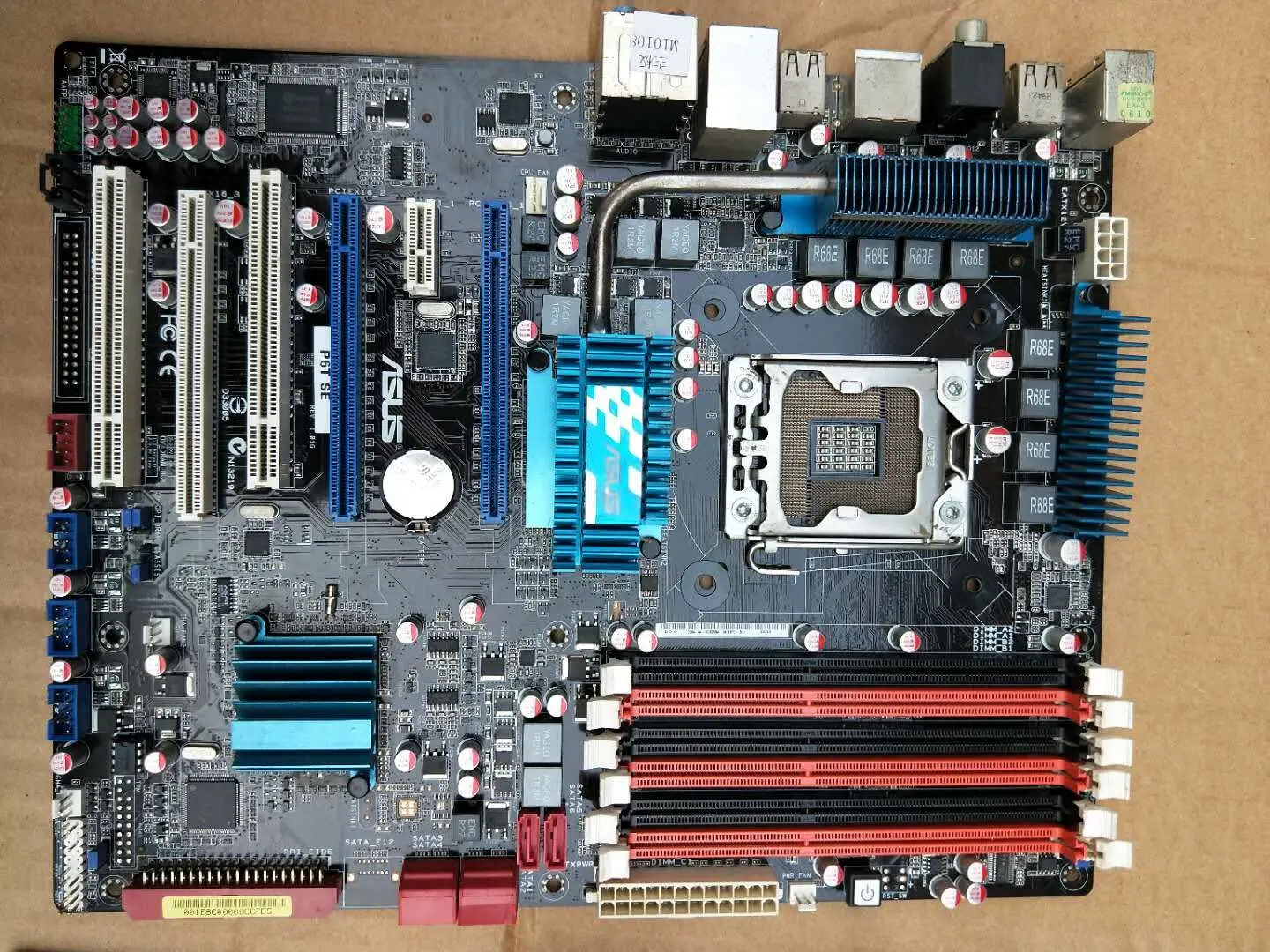 ASUS P6T SE ASUS X58 материнская плата DDR3 поддержка 1366 pin X5650 i7 950 90