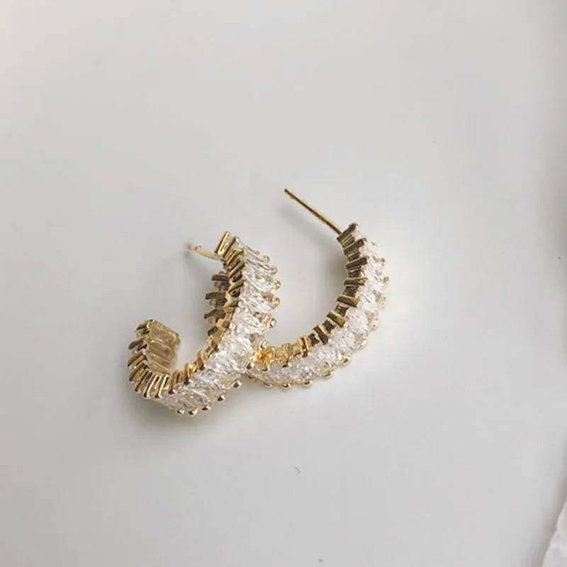 

Luxury Classic Full Crystal Geometric Small Letter C Open Circle Stud Earrings for Women Girl Party Anniversary Jewelry