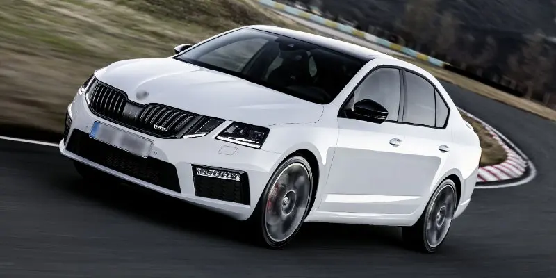 12-пен В комплект поставки входит адаптер жильный кабель для Skoda Octavia Mk3(5E) 2012~ заднего вида Камера преобразования раздельного видеосигнала(RCA, Вход