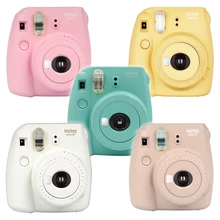 Фотокамера моментальной печати Fujifilm Instax Mini 8 Plus 5 цветов с ручным ремешком Fuji крупным планом