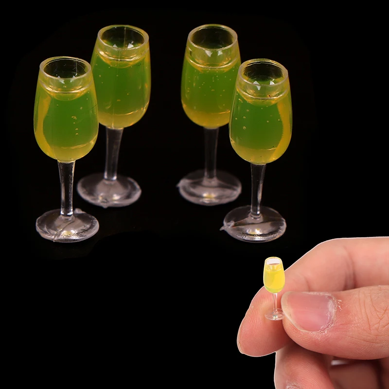

Mini Red Wine Cup Simulation Furniture Wine Glass Goblet for Doll House Decoration 1:12 Dollhouse Miniature Accessories 4Pcs