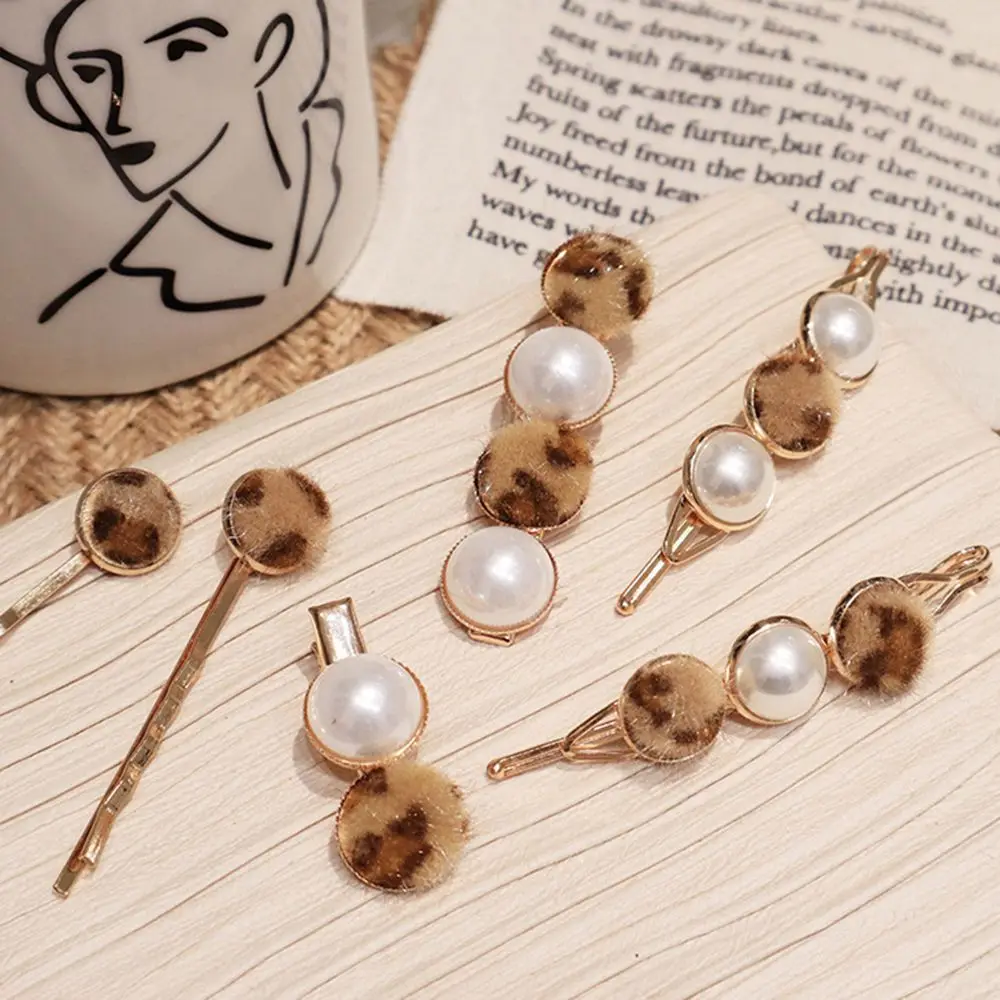 1Pc Vintage Faux Fur Leopard Hair Clips Imitiation Pearl Metal Hairpins Headwear Hair Stying Accessories Pearl Metal Hair Clips 1Pc Vintage Faux Fur Leopard Hair Clips Imitiation Pearl Metal Hairpins Headwear Hair Stying Accessories Pearl Metal Hair Clips