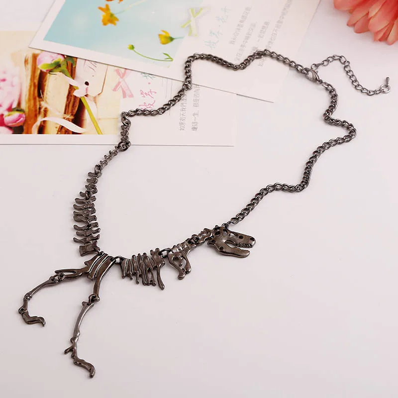 

1PCS Punk Style Gothic Tyrannosaurus Rex Skeleton Dinosaur Necklace T-Rex Bone Funky Chain Necklace Gold Silver Black Colors