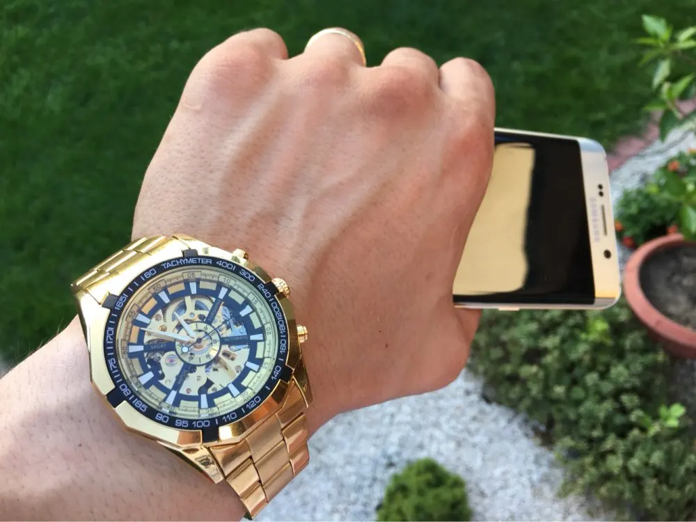 UTB8qI62hCnEXKJk43Ubq6zLppXaX