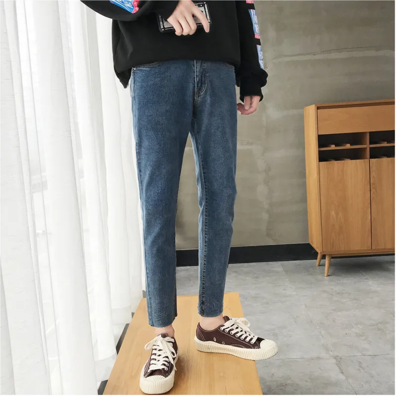 2018 Autumn New Men's Fashion Temperament Cotton Youth Personality Casual Self-cultivation Solid Color Wild Nine Points Jeans