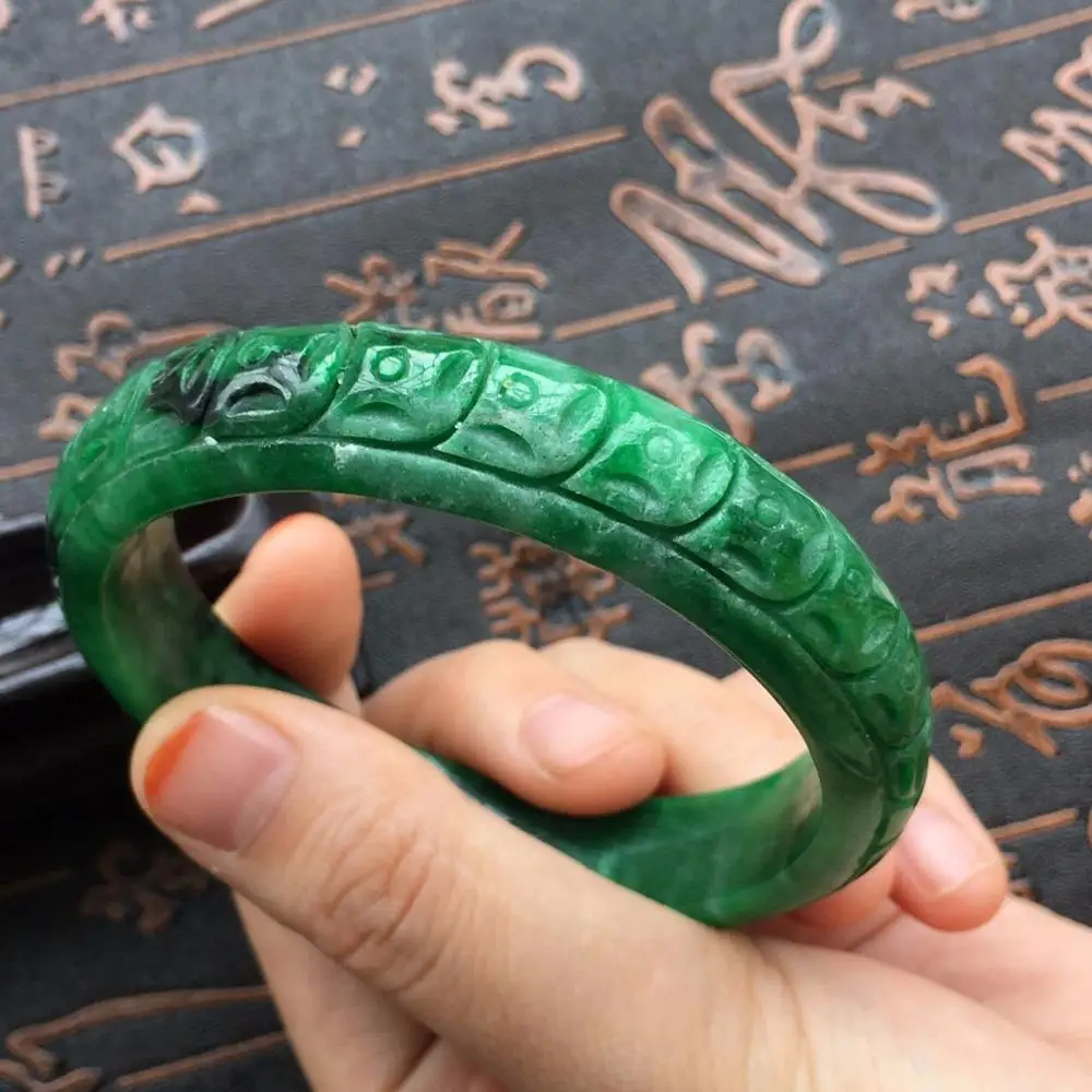 

59mm Vintage China old Hand-carved Emerald Green Jadeite Jade Bangle Bracelet A3 (0923)