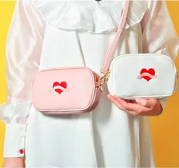 

Angelatracy 2019 New Arrival Fashion Embroidery Heart White Japan Korea Style Girl Hot Women Shoulder Bag Crossbody Bag Flap