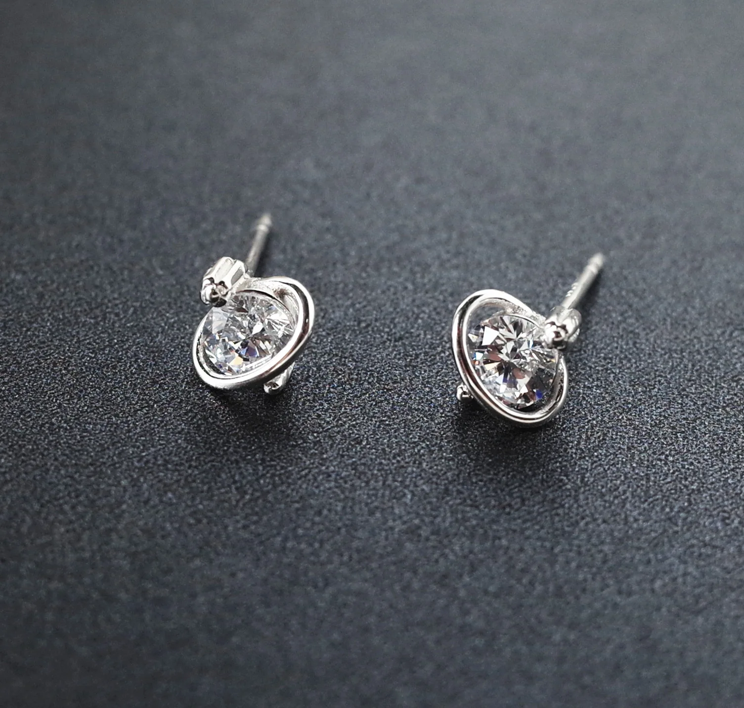 mini cubic zircon planet simple earrings 100% 925 Sterling silver Jewelry fashion Hypoallergenic Stud earrings for women gift