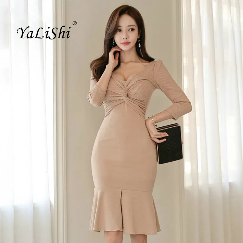 

Plus Size Mermaid Dress 2019 Women Spring Khaki Three Quarter Sleeve V-neck Knee-length Elegant Vintage Party Dresses Vestidos