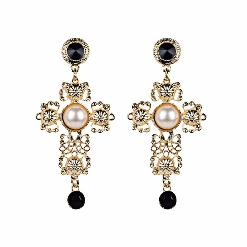 

Europe and the United States foreign trade best-selling exaggerated big earrings Korean fashion pearl-studded cross earrings