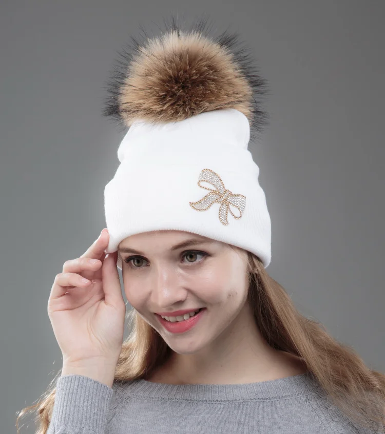 Женские брендовые зимние шапки с помпонами, красивые шапочки из натурального меха лисы и норки, помпоны с бантом, Повседневная зимняя шапка со стразами - Цвет: Mink Pom white hat