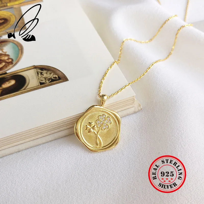 

2019 New Lucky Four Leaf Clover Pendant Necklaces For Women 925 Sterling Silver Gold Round Coin Necklace Vintage Jewelry Kolye