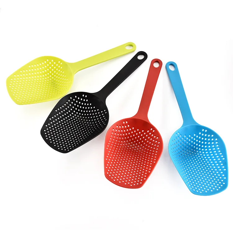 plastic strainer spoon