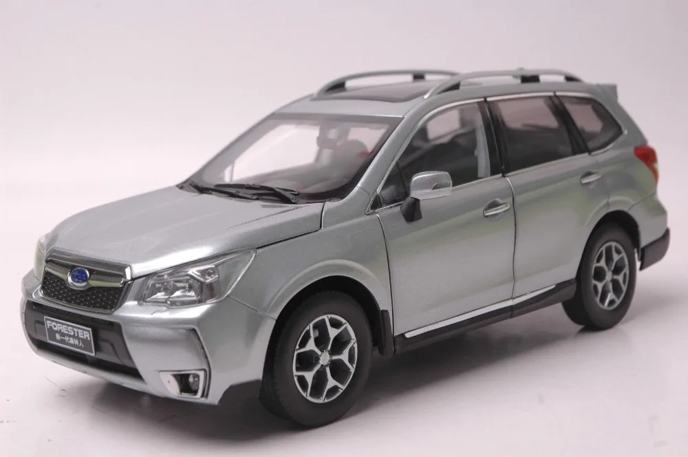 118 Diecast Model for Subaru Forester 2014 Silver SUV Alloy Toy Car