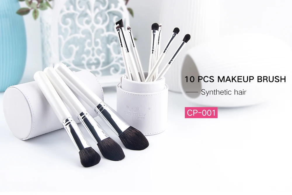 makeup brushes (1)