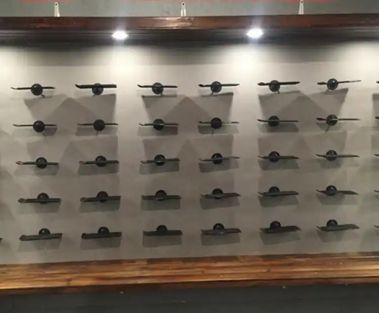 sport shoes store