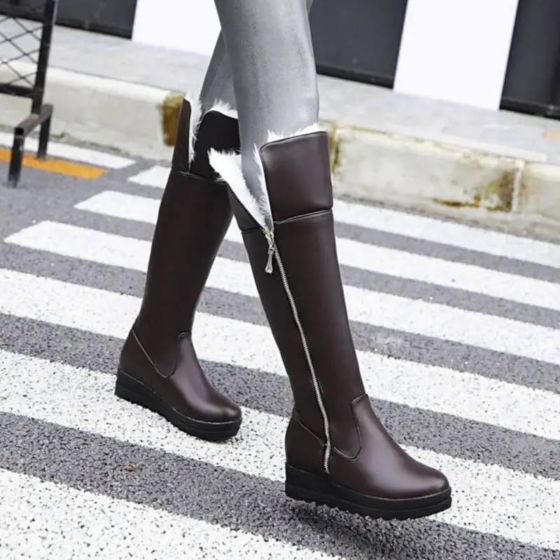 FITWEE/новые женские зимние сапоги до колена теплая Женская обувь с Плюшевым Мехом на молнии модные сапоги на платформе с внутренним каблуком размеры 34-43