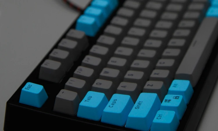 Индивидуальная индивидуальная механическая клавиатура с 87/104 клавишами, два цвета, PBT Keycap