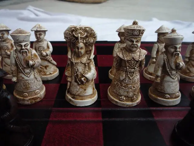 Коллекция старый резьба по кости шахматы, "Император"