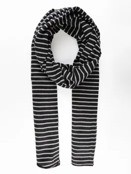 

Striped scarf