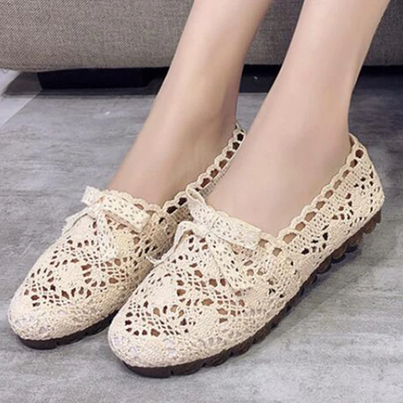 

Net yarn breathable single shoes women Leisure Breathable Soft Bottom Mother Shoes Peas Hollow Out Flat Shoes sy194