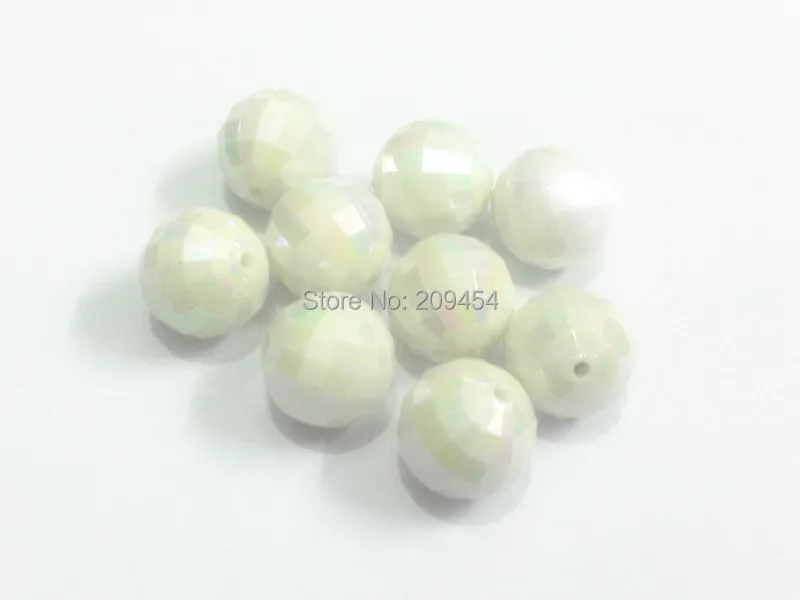 

Newest ! 20mm 100pcs/lot White Acrylic Solid Faceted Beads With AB Effect