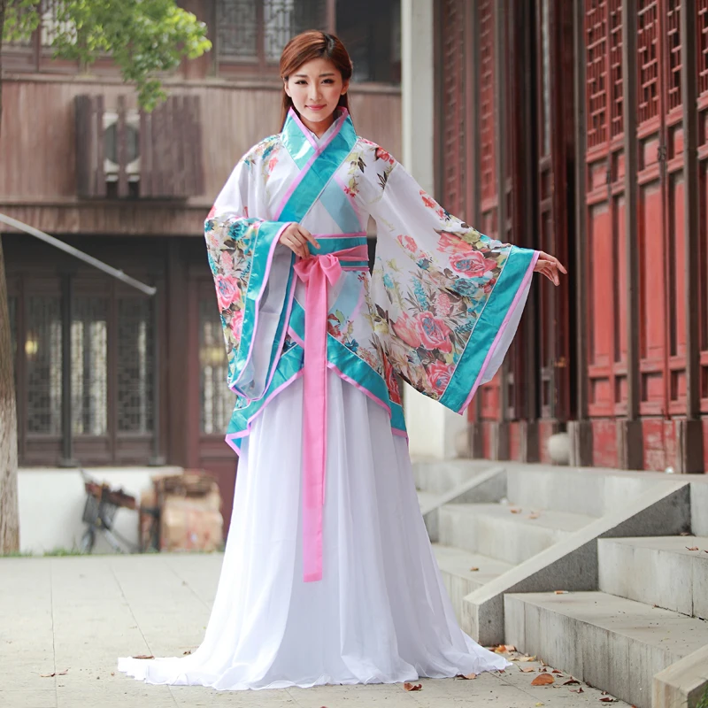 Hanfu. Китайское Ханьфу. Китайское кимоно Ханьфу. Традиционная китайская одежда Ханьфу.