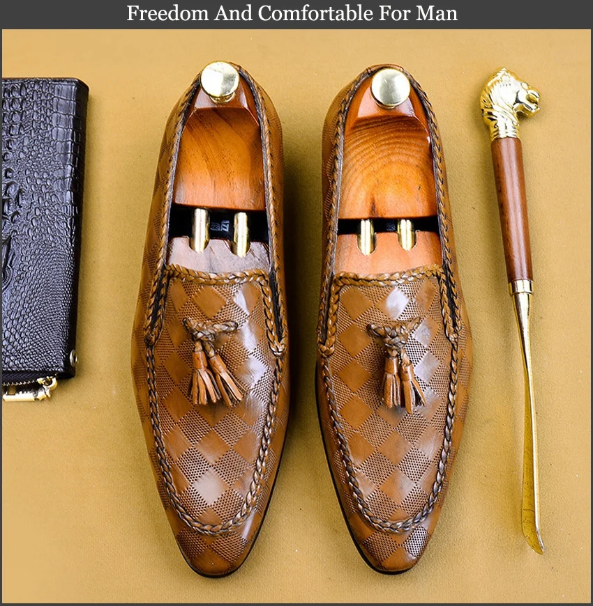 Элегантные Дизайнерские Мужские модельные туфли из натуральной кожи; удобные повседневные современные лоферы с острым носком без застежки для торжеств; AS172