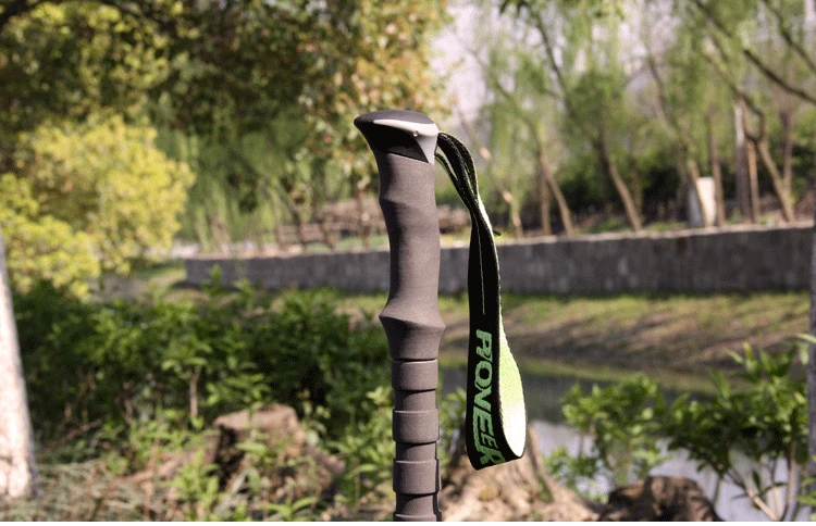 Pioneiro de Escalada ao ar Vara de Fibra de Carbono de Alumínio Livre Telescópio Vara Caminhada Nórdica Trekking Pólo Andando Frete Grátis 185g 8 High Quality Esporte e Lazer