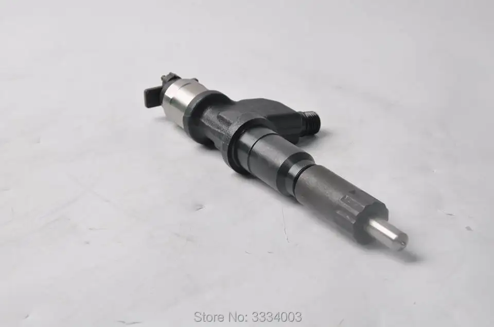 Denso fuel injector 095000-6650 (2)