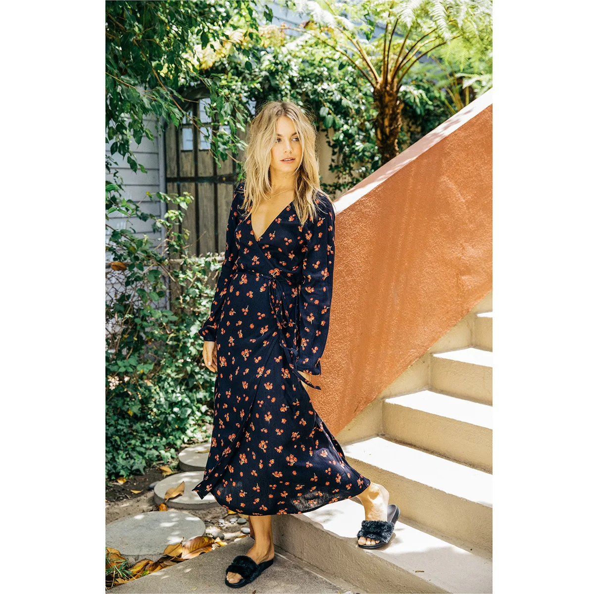 

Simple Commuter Flower Floral Print Lazy Wind Wrapping Dress 2019 V-Neck Sashes Print Party Dress Black Women Dress