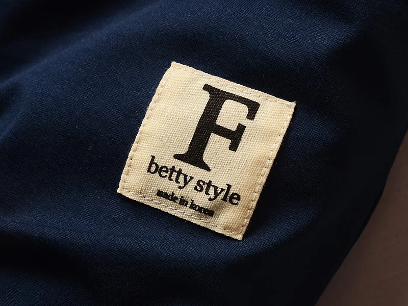 3918927265_123563804