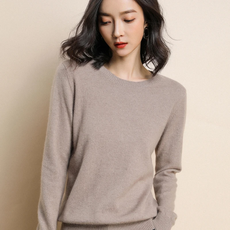 Comprar 2018 nuevo suéter de cuello redondo para mujer de otoño e invierno tejer al Fondo versión coreana de suéter suelto de color sólido para mujer